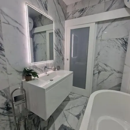 Apartament Dioor Luxurious By Dahlia St. Julian's