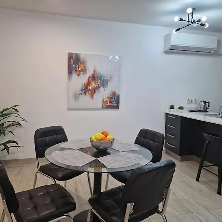 Apartament Dioor Luxurious By Dahlia St. Julian's