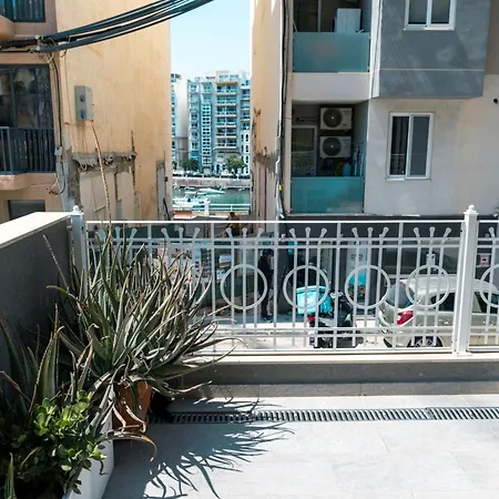 Dioor Luxurious By Dahlia Apartament St. Julian's