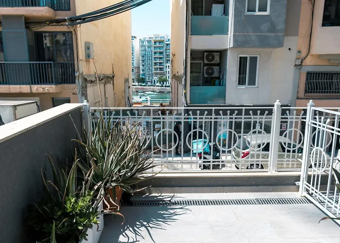 Dioor Luxurious By Dahlia Apartment San Ġiljan